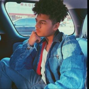 Meet your Posher, Micah